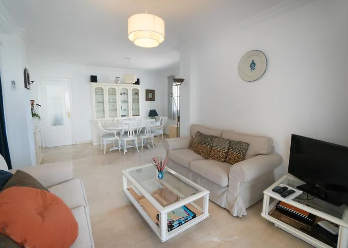 Fuentes A2 Bajo A Menyber Apartment