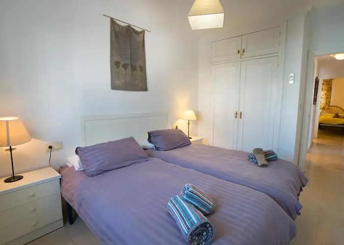 Fuentes A2 Bajo A Menyber Apartment *