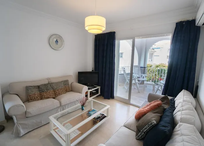 Fuentes A2 Bajo A Menyber Нерха